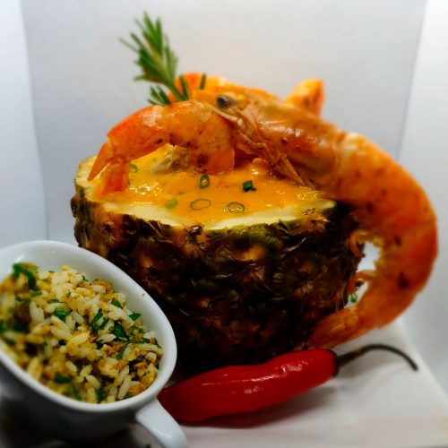 Renata_La_Porta_Em_Casa-foto-bobo-de-camarao-no-abacaxi-dia-dos-pais